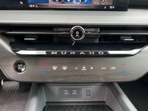 Used 2025 Nissan Murano SV w/ Cargo Package image 17