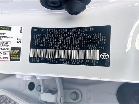 Used 2025 Toyota Corolla LE image 36