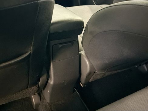 Used 2009 Toyota Matrix FWD image 26