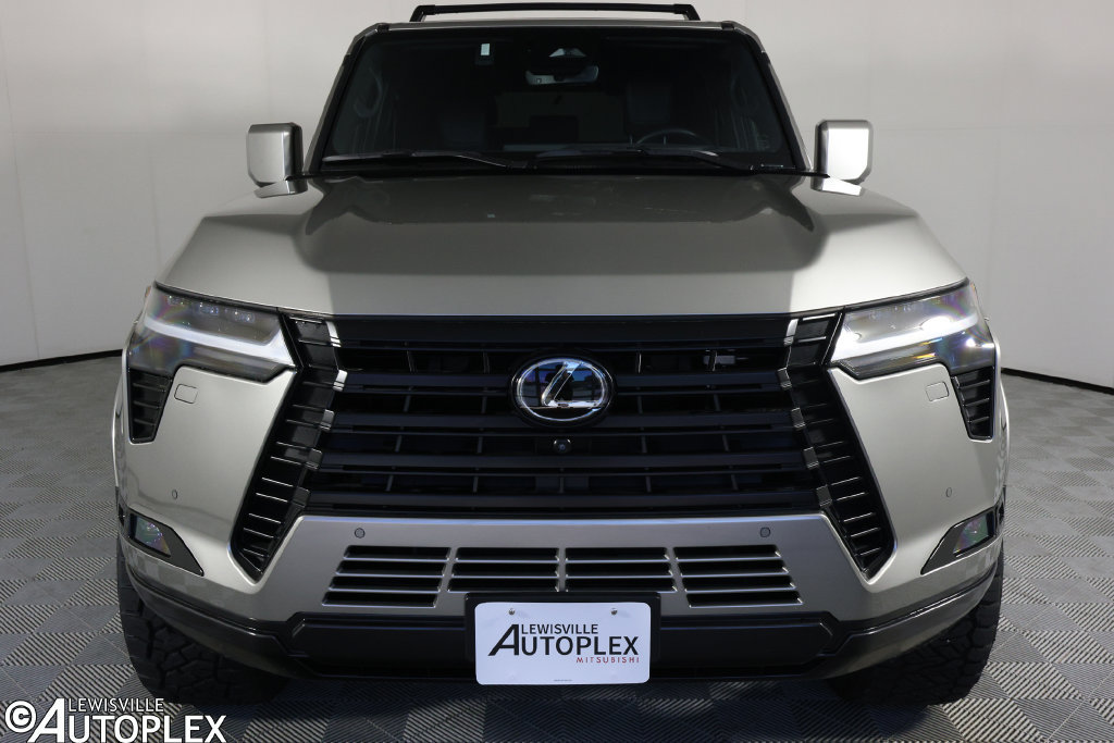 Used 2026 Lexus GX 550 w/ Accessory Package (2T) AWD/4WD image 2