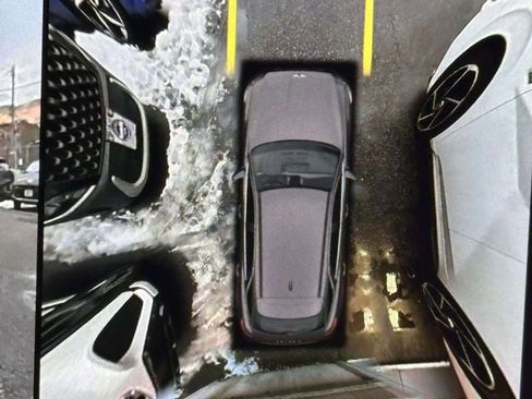 Used 2025 Genesis GV70 3.5T Sport w/ Sport Advanced Package image 31