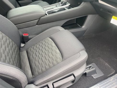 New 2025 Nissan Pathfinder SV image 21