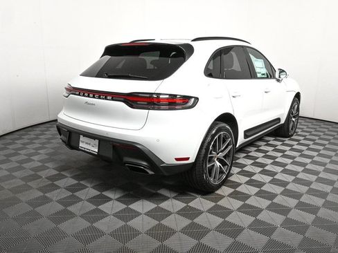 Certified 2026 Porsche Macan AWD/4WD image 31