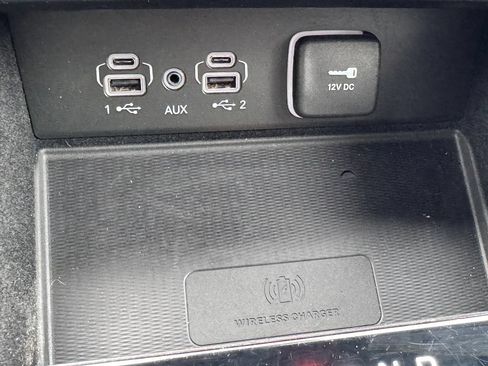 Used 2021 Jeep Grand Cherokee L Summit w/ Luxury Tech Group V AWD/4WD image 29