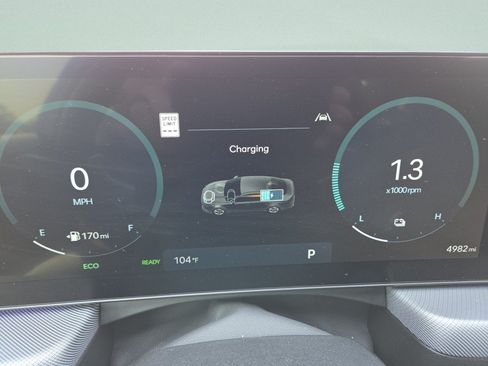 Used 2025 Hyundai Sonata Limited FWD image 34