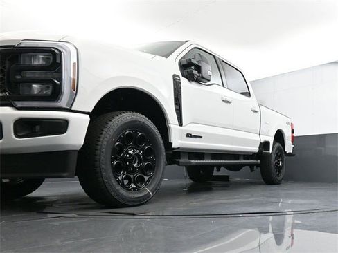 New 2025 Ford F250 Lariat w/ Black Appearance Package image 26