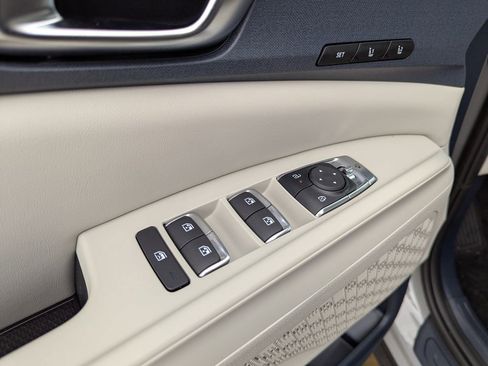 New 2026 Kia Carnival SX FWD image 21
