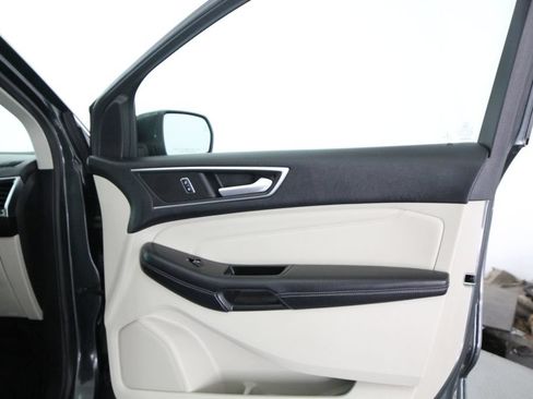 Used 2015 Ford Edge Titanium w/ Equipment Group 302A AWD/4WD image 57