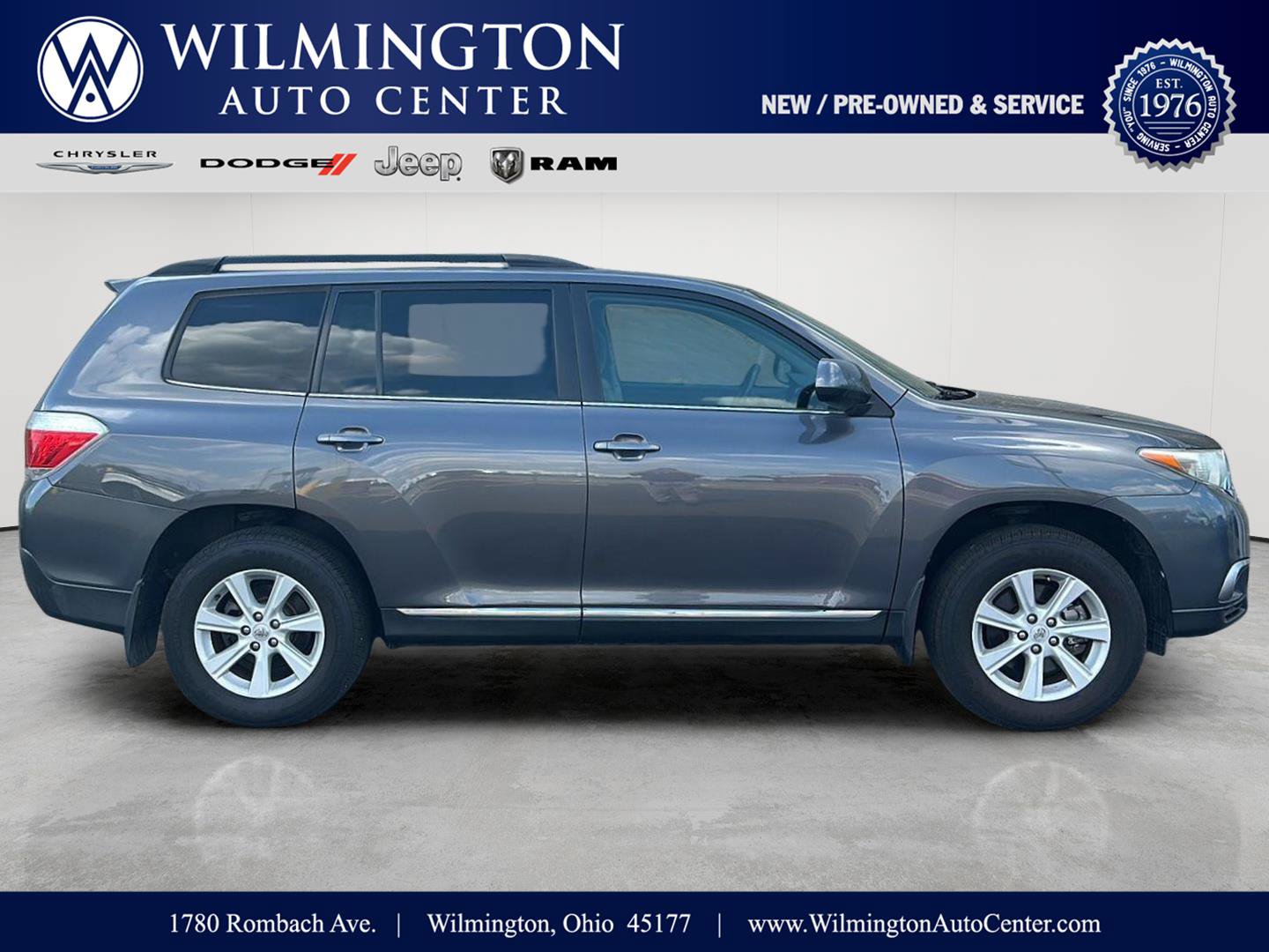 Used 2013 Toyota Highlander Plus AWD/4WD image 1