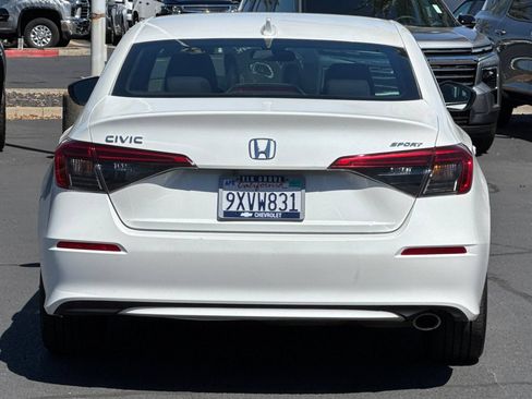 Used 2024 Honda Civic Sport image 4