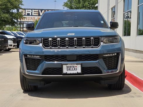 New 2026 Jeep Grand Cherokee Limited AWD/4WD image 5