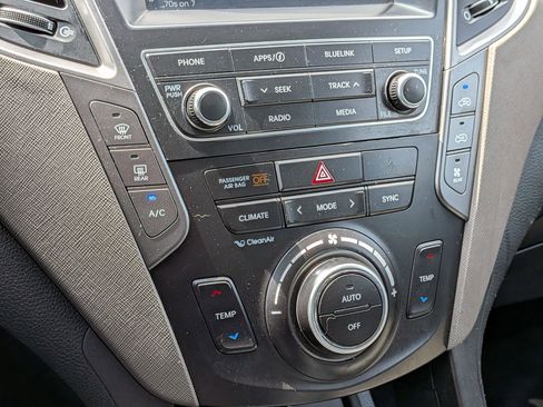 Used 2017 Hyundai Santa Fe Limited AWD/4WD image 18