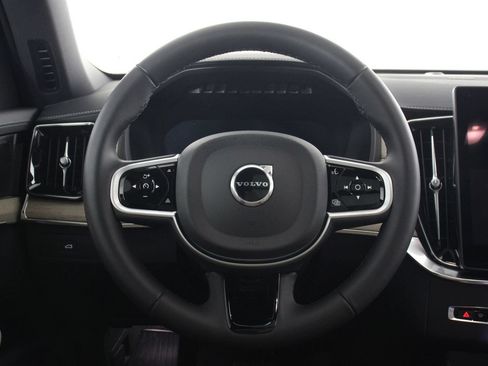 Certified 2026 Volvo XC90 B6 Plus w/ Protection Package Premier AWD/4WD image 8