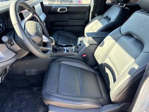 New 2026 Ford Bronco Outer Banks w/ Sasquatch Package AWD/4WD image 21