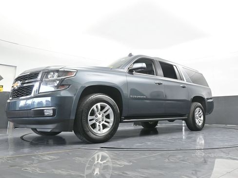 Used 2020 Chevrolet Suburban LT RWD image 68