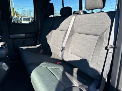 Used 2022 Ford F150 XLT w/ Equipment Group 302A High image 11