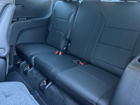 New 2026 Chevrolet Traverse RS w/ LPO, Illumination Package image 15