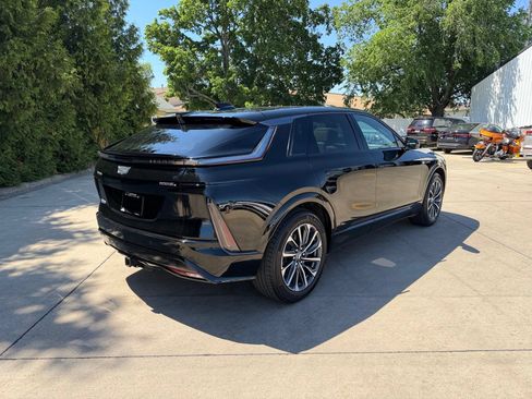 Used 2024 Cadillac Lyriq Sport AWD/4WD image 30