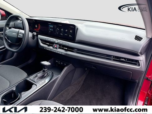 Certified 2025 Kia K4 LXS image 13