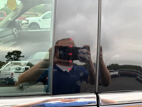 Used 2021 Ford Expedition Platinum image 10