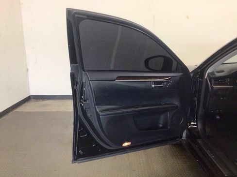 Used 2015 Lexus ES 350 w/ Luxury Package FWD image 16