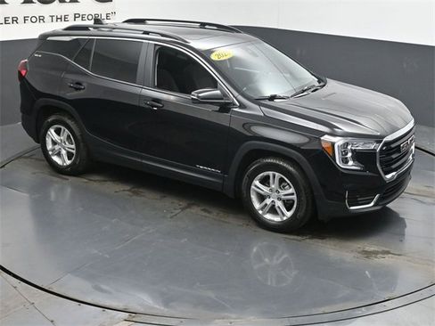 Used 2023 GMC Terrain SLE w/ Driver Convenience Package image 37