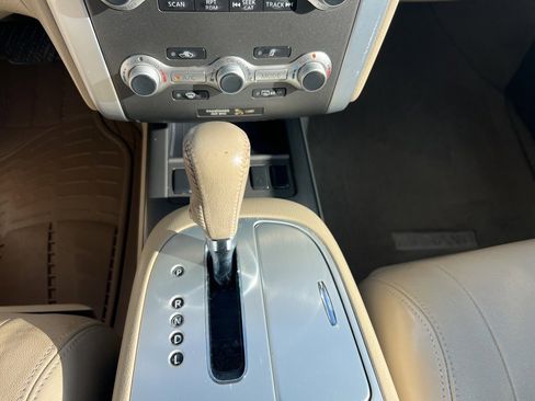 Used 2011 Nissan Murano SV image 17