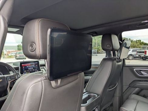 Used 2021 Chevrolet Tahoe High Country w/ Premium Package AWD/4WD image 18