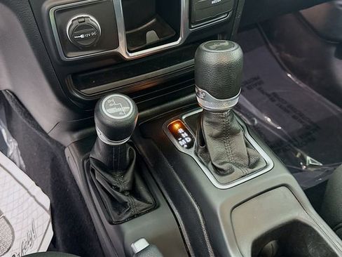 Used 2021 Jeep Wrangler Unlimited Sport AWD/4WD image 16