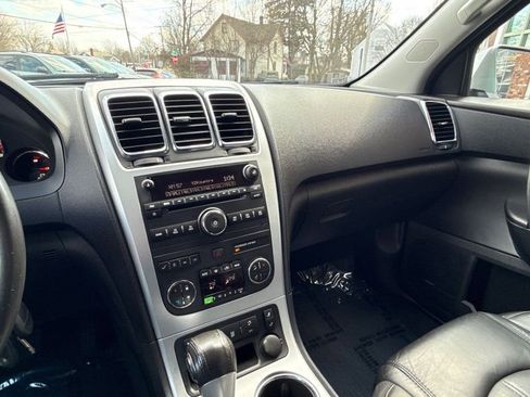 Used 2012 GMC Acadia SLT image 25