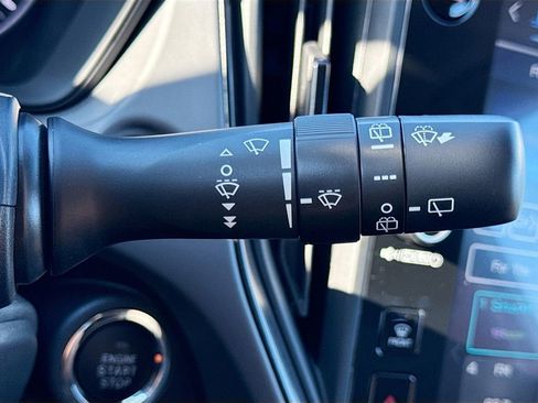 Certified 2025 Subaru Crosstrek 2.5i Limited w/ Crosstrek Mirror Package image 16