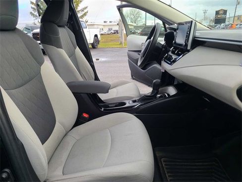 Used 2020 Toyota Corolla LE image 17