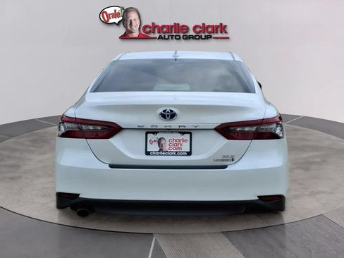Used 2024 Toyota Camry XLE w/ Cold Weather Package FWD image 5
