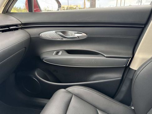 Used 2023 Genesis GV70 2.5T w/ Select Package image 24