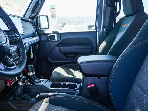 New 2026 Jeep Gladiator Mojave AWD/4WD image 17