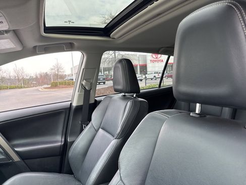 Used 2013 Toyota RAV4 Limited image 9