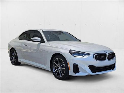 Used 2025 BMW 230i xDrive Coupe image 6