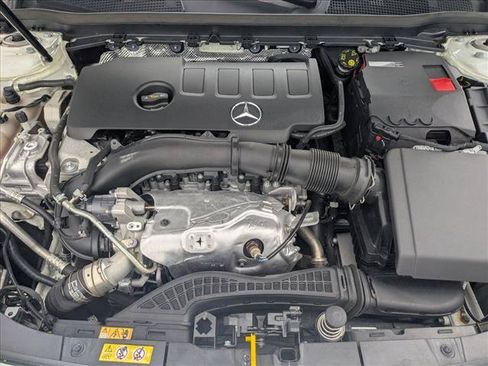 Used 2023 Mercedes-Benz CLA 250 image 21