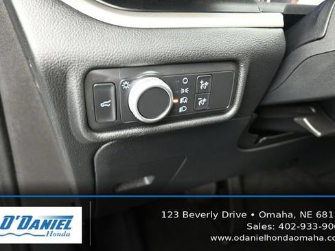Used 2020 Ford Explorer XLT AWD/4WD image 27