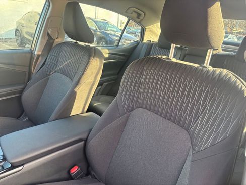 Used 2025 Toyota Camry LE image 34