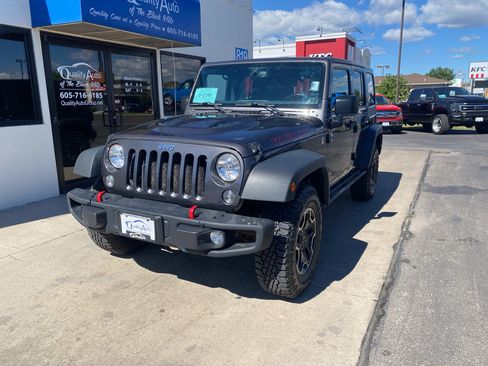 Used 2014 Jeep Wrangler Unlimited Rubicon AWD/4WD image 2