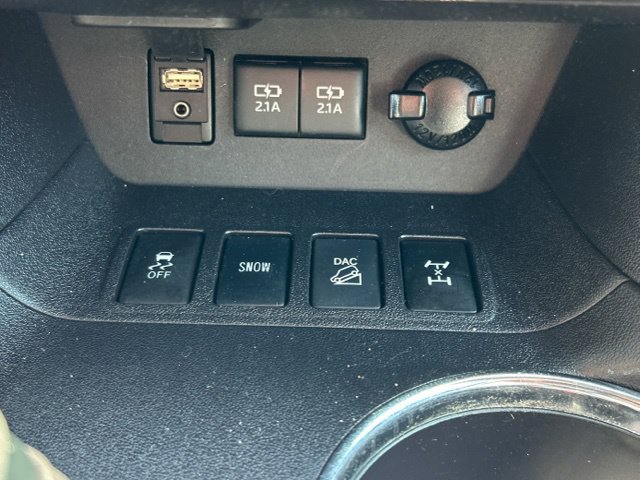 Used 2018 Toyota Highlander XLE AWD/4WD image 54