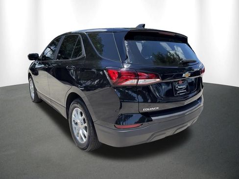 Used 2023 Chevrolet Equinox LS FWD image 12