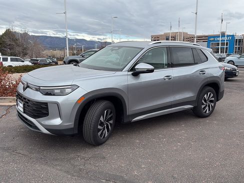 New 2026 Volkswagen Tiguan S image 3