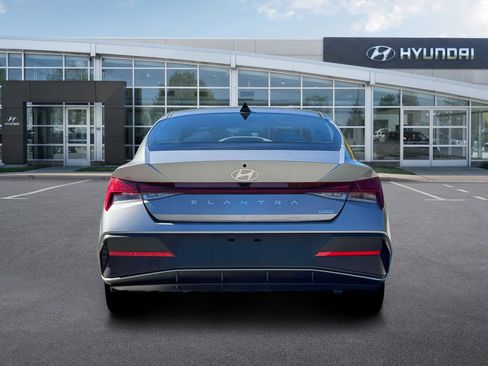 New 2026 Hyundai Elantra Blue image 6