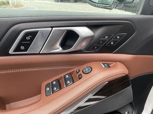 Used 2023 BMW X5 xDrive45e w/ Executive Package image 11