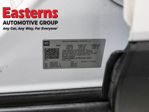 Used 2022 GMC Acadia SLE image 38