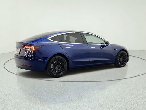 Used 2020 Tesla Model 3 Long Range AWD/4WD image 5