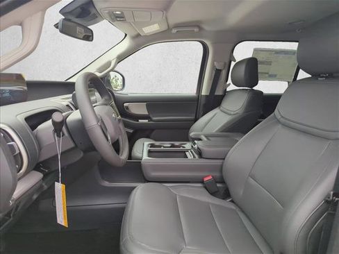 New 2026 Ford Expedition Max Active RWD image 4