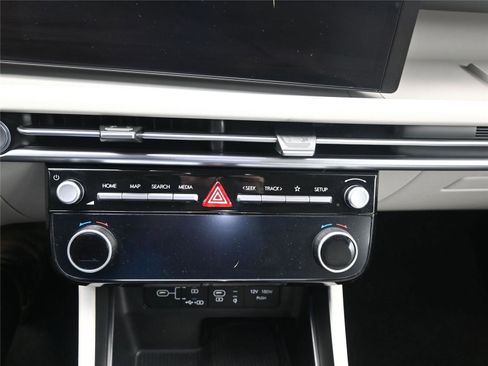 Certified 2025 Hyundai Tucson SEL image 11